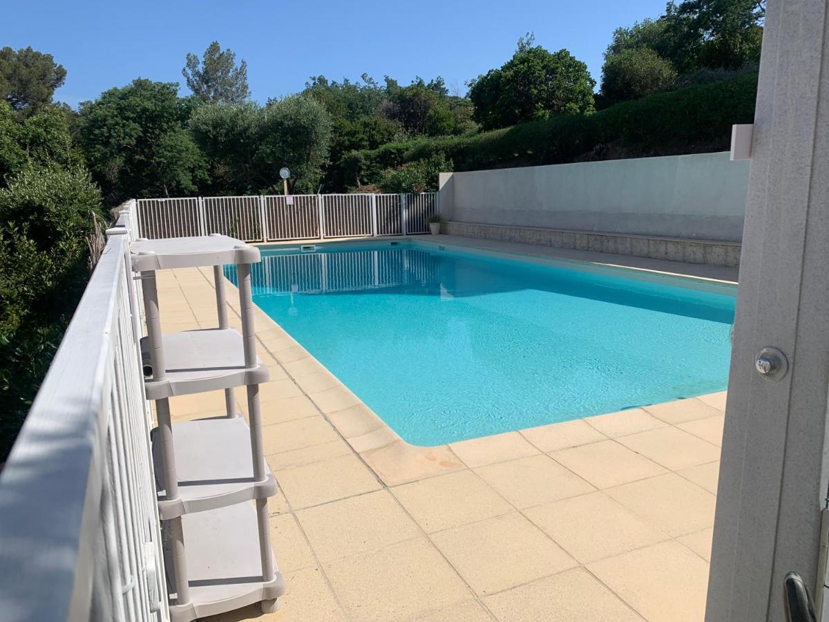 A 10Mn De La Plage!! Cavalaire-sur-Mer Exterior photo
